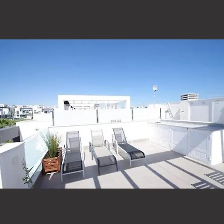 Oasis Beach, Punta Prima, Torrevieja アパート *