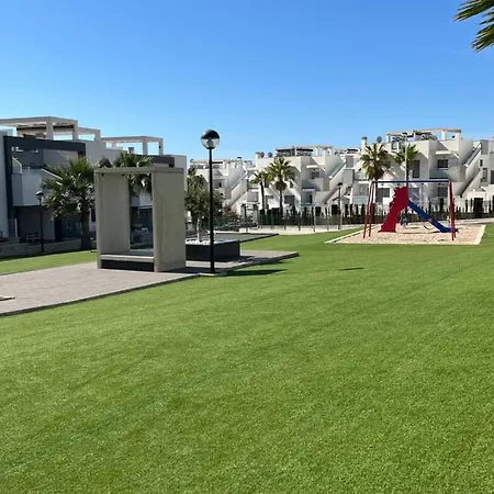 Oasis Beach, Punta Prima, Torrevieja アパート アリカンテ