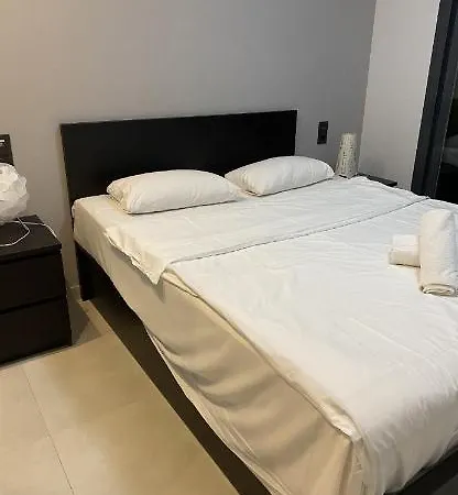 Oasis Beach, Punta Prima, Torrevieja * アリカンテ