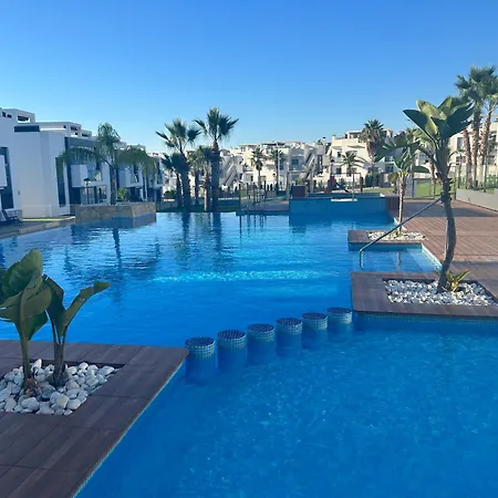 Oasis Beach, Punta Prima, Torrevieja * アリカンテ